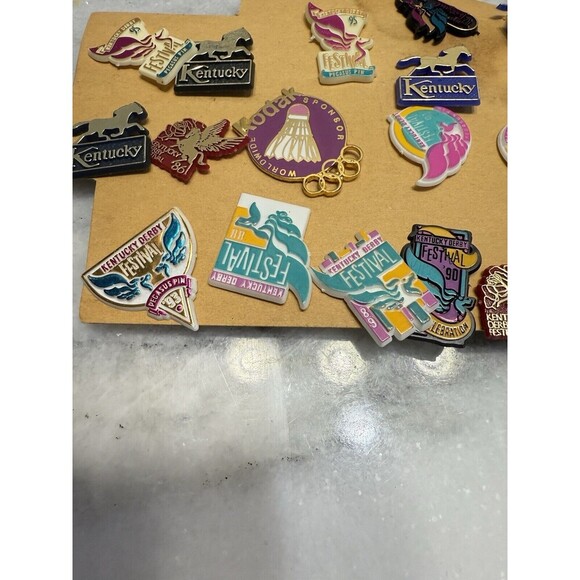 Vtg Kentucky Derby Festival Pegasus Pins Interchangeable Trio Pendants Lot 21 - Picture 3 of 9
